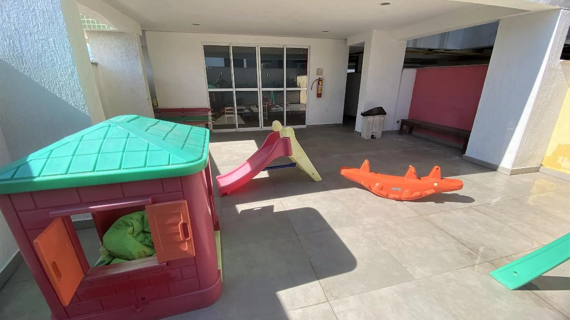 Lindo 3Qts Ar Churrasqueira Piscina Centro Forte Cabo Frio Apartamento